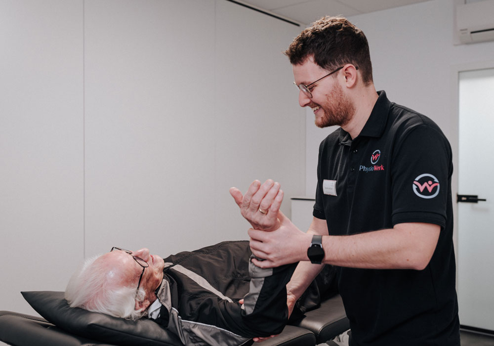 Manuelle Therapie am Patienten